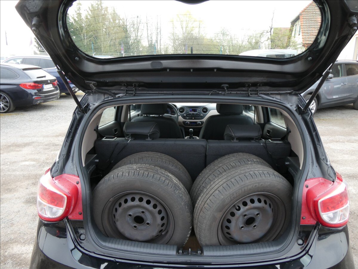 Hyundai i10 Hatchback 998,0 49 kw