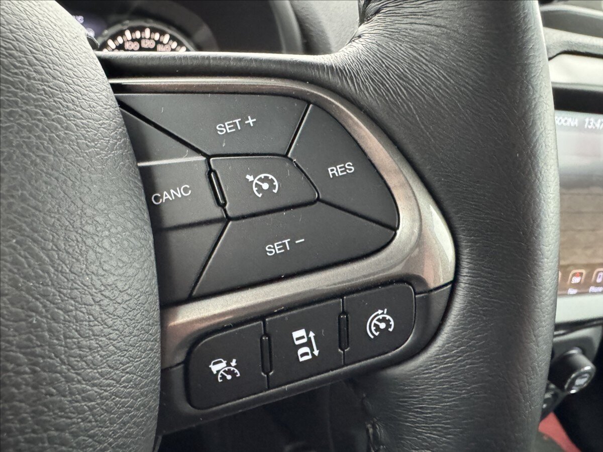 Jeep Renegade SUV 1,6 l 84 kw