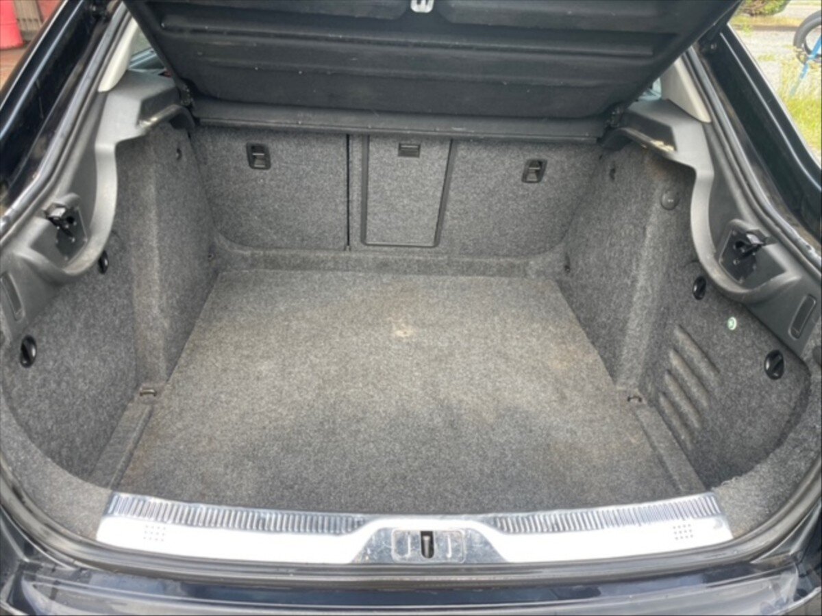 Škoda Superb Liftback 2,0 l 103 kw