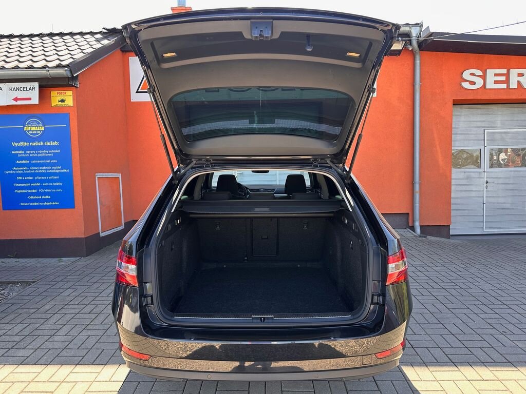 Škoda Superb Kombi 1,6 l 88 kw