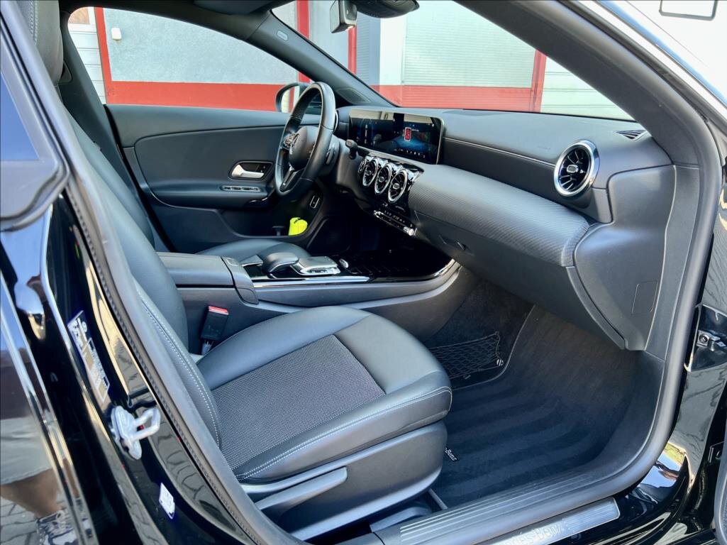 Mercedes-Benz CLA Kombi 1,5 l 85 kw