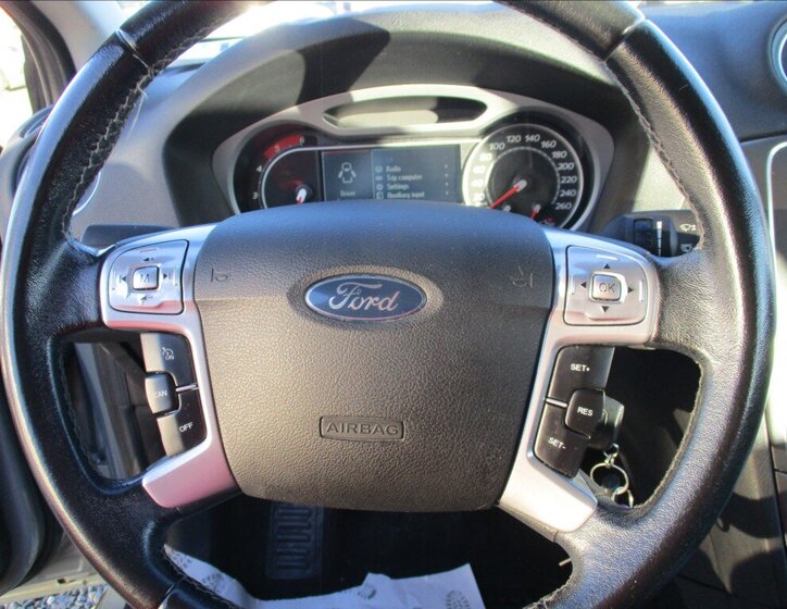 Ford Mondeo Liftback 2,0 l 103 kw