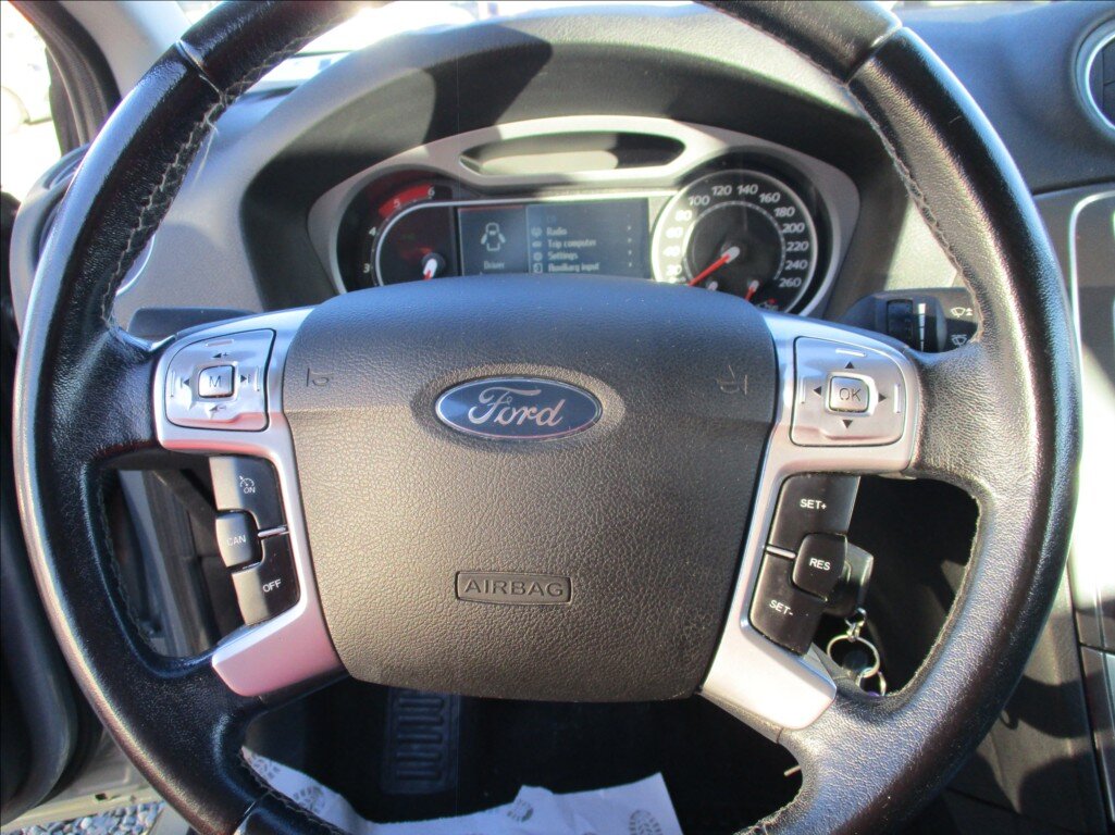 Ford Mondeo Liftback 2,0 l 103 kw