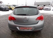 Opel Astra 9