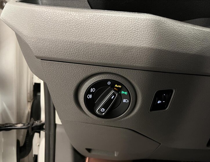 Volkswagen Crafter 12