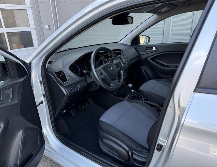 Hyundai i20 Hatchback 1,2 l 55 kw
