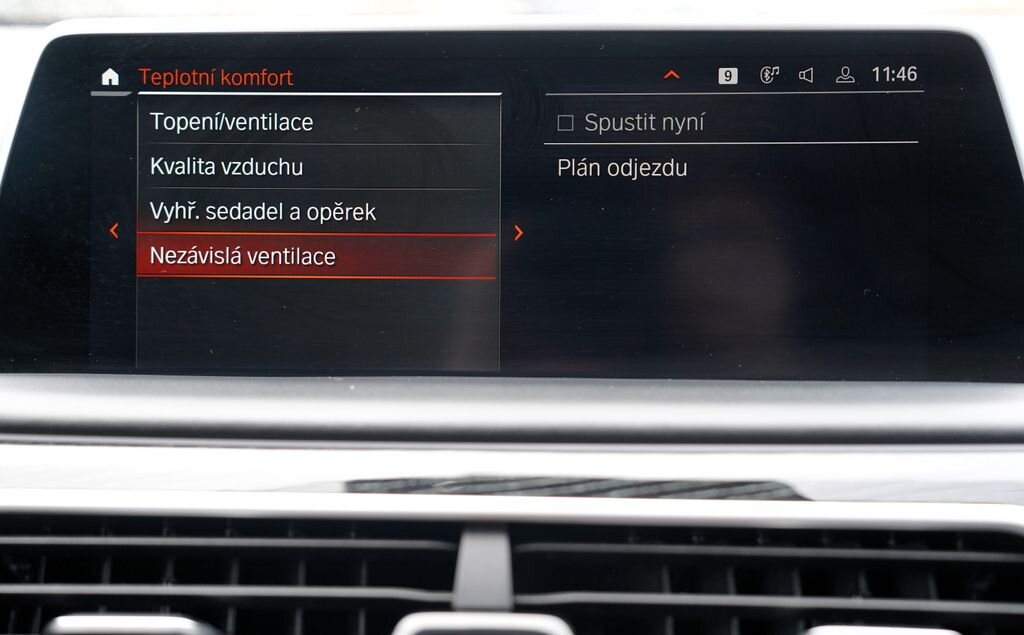 BMW Řada 7 Sedan 3,0 l 250 kw