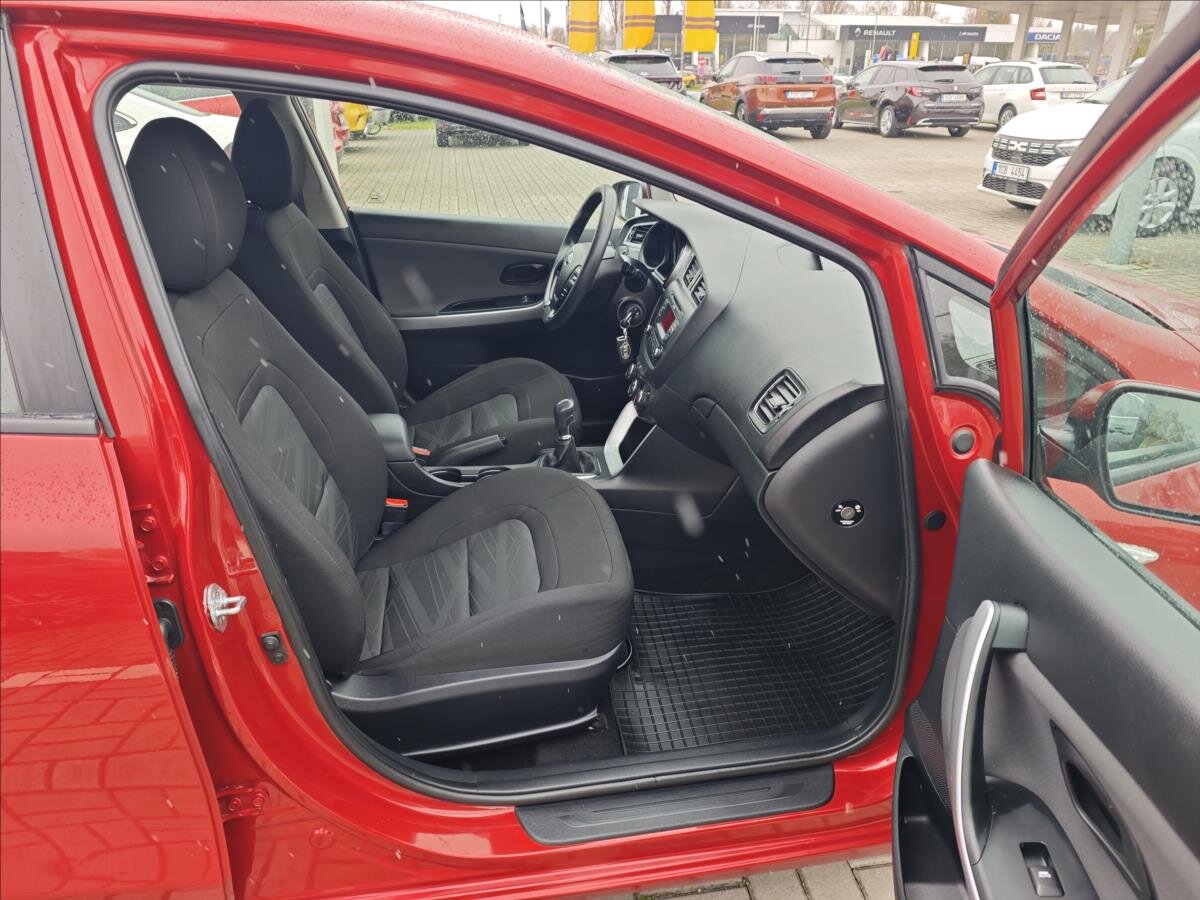 KIA Ceed Hatchback 1,4 l 73 kw