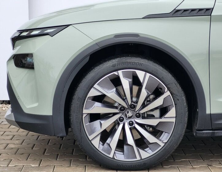 Škoda Elroq SUV / Terénní 1,0 210 kw