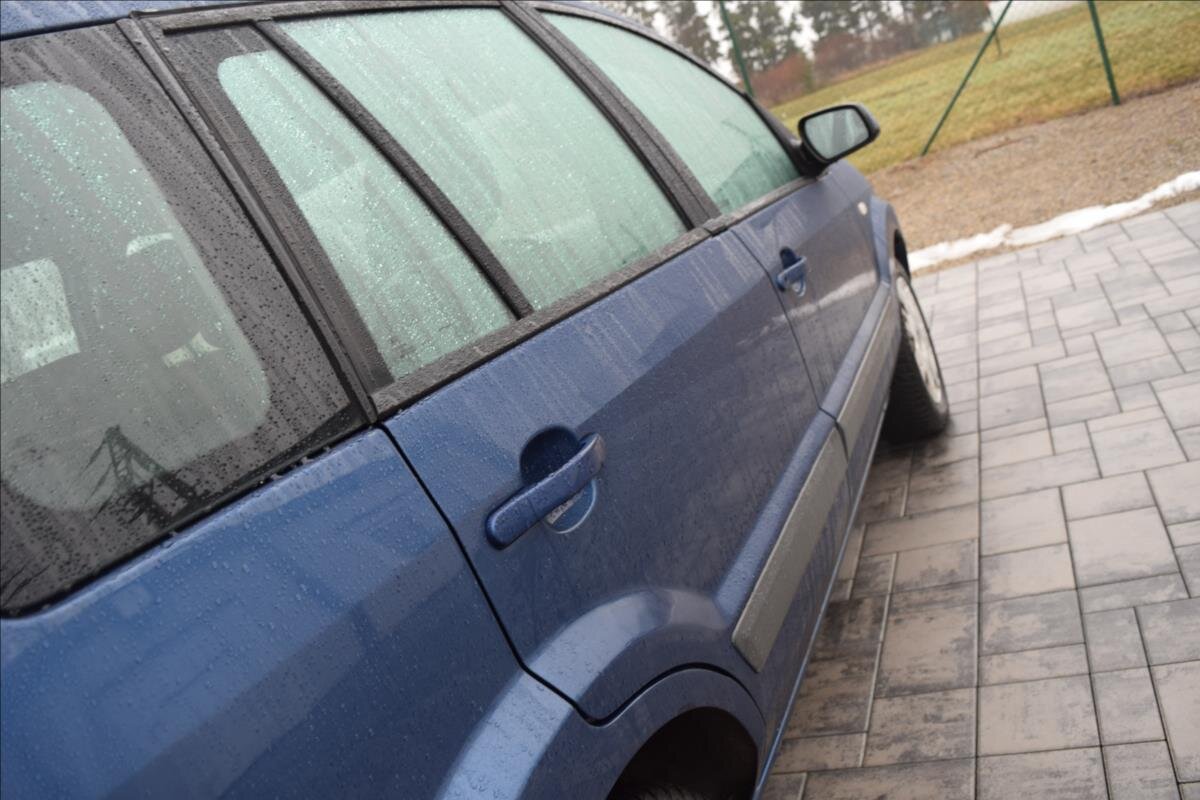 Ford Fusion Kombi 1,4 l 59 kw