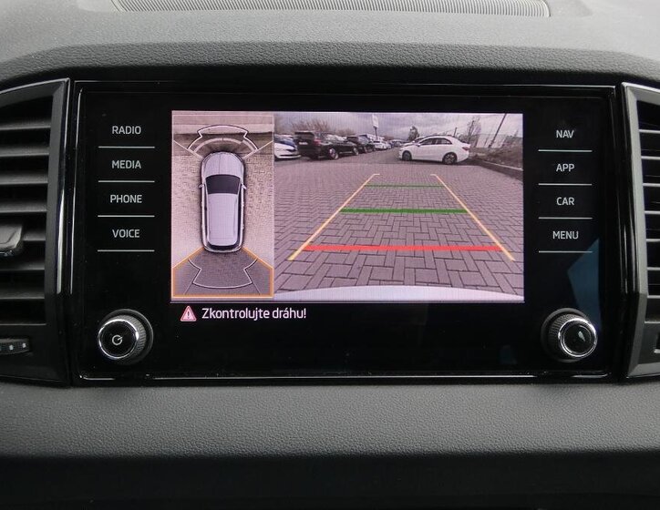 Škoda Karoq SUV / Terénní 1,5 l 110 kw