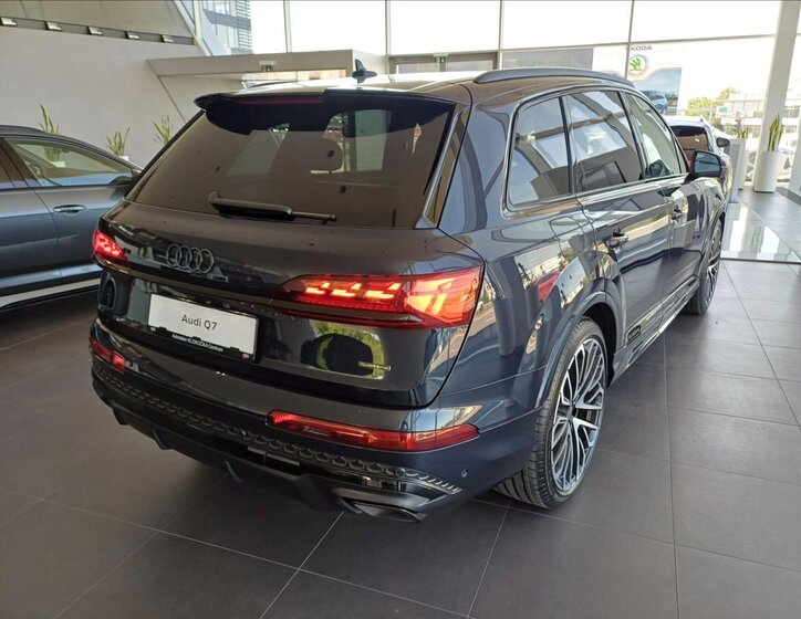Audi Q7 SUV 3,0 l 210 kw