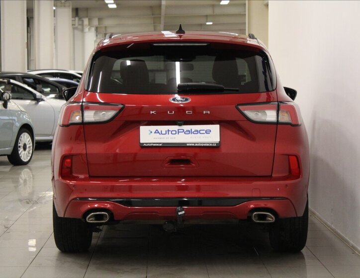 Ford Kuga SUV 1,5 l 110 kw