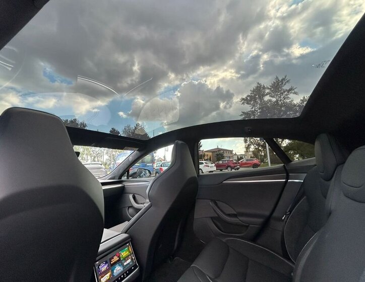 Tesla Model S Sedan / Limuzína 0,0 760 kw