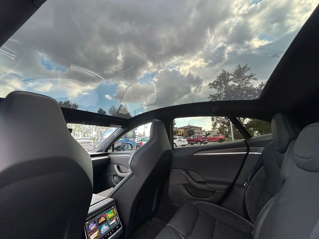 Tesla Model S Sedan / Limuzína 0,0 760 kw