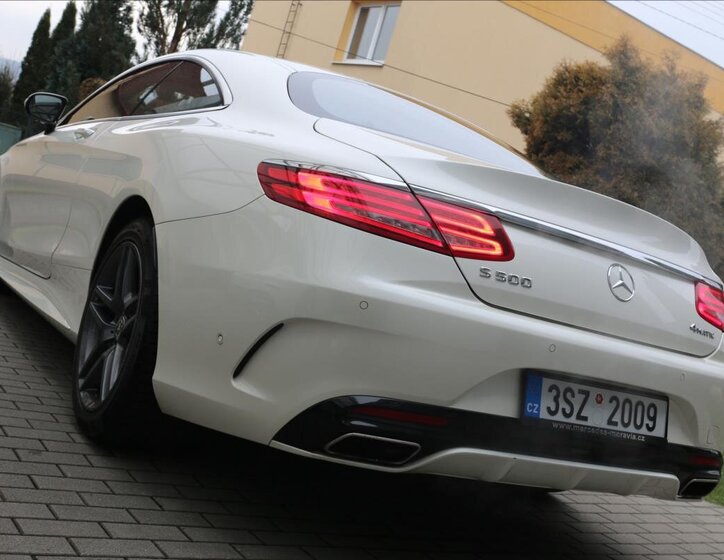 Mercedes-Benz Třídy S Kupé 4,7 l 335 kw