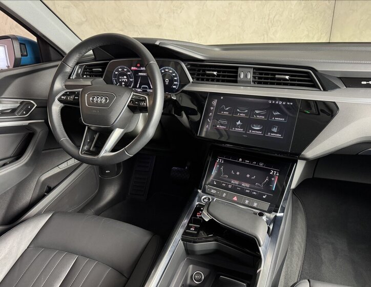 Audi e-tron SUV 0,0 300 kw