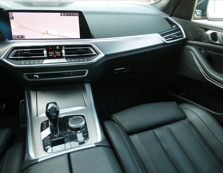 BMW X5 SUV / Terénní 3,0 l 195 kw