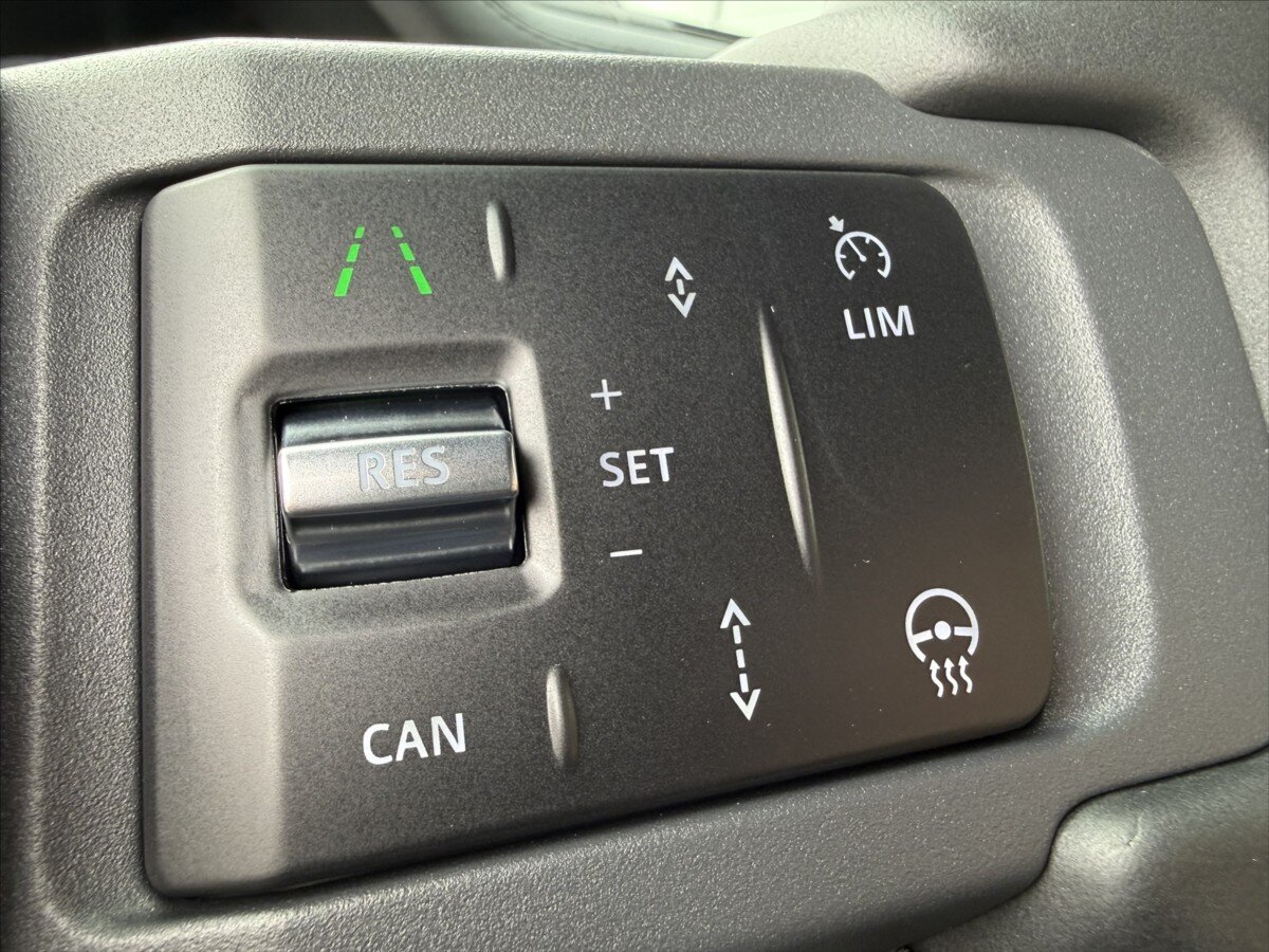 Land Rover Defender SUV / Terénní 3,0 l 184 kw