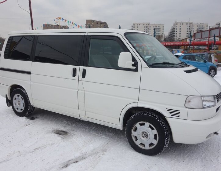 Volkswagen Multivan 8