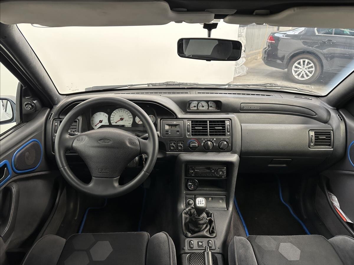 Ford Escort Hatchback 2,0 l 162 kw