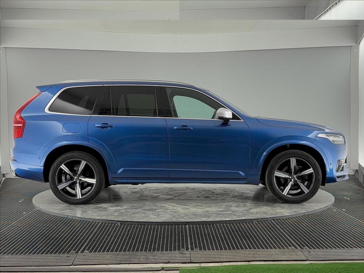 Volvo XC90 SUV / Terénní 2,0 l 173 kw