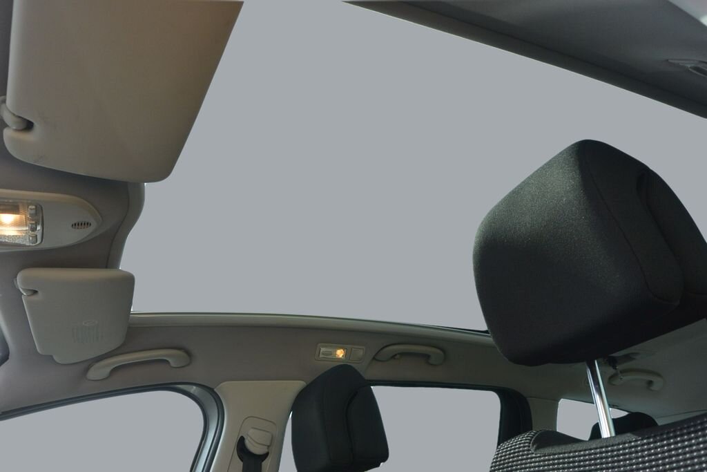 Peugeot 5008 MPV 1,6 l 88 kw