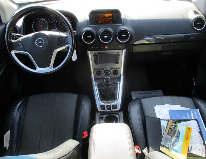 Opel Antara 12