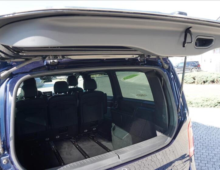 Mercedes-Benz Třídy V 8