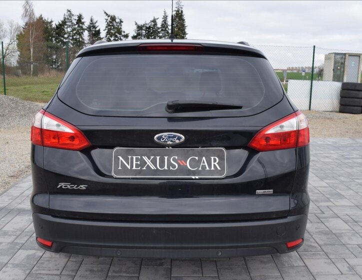 Ford Focus Kombi 998,0 92 kw