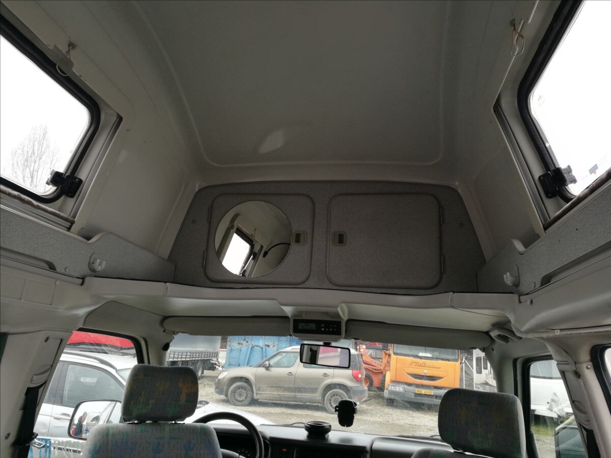 Volkswagen Ostatní Ostatní 2,4 l 57 kw