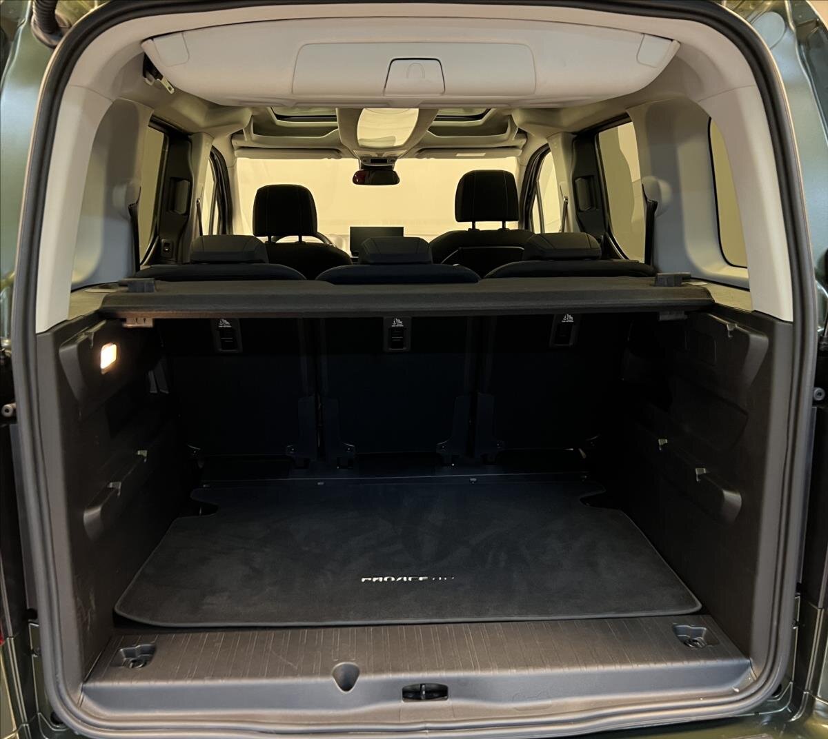 Toyota ProAce City Verso MPV 1,5 l 96 kw