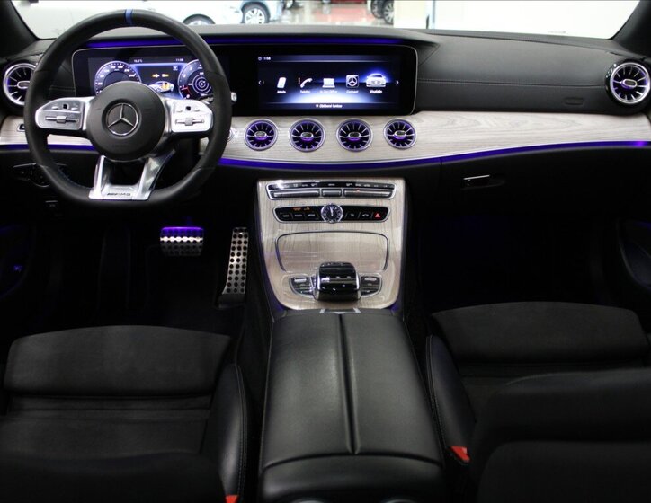 Mercedes-Benz Třídy E Kupé 2,0 l 143 kw