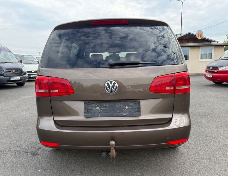 Volkswagen Touran Kombi 1,6 l 77 kw