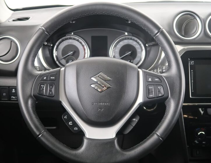 Suzuki Vitara 14