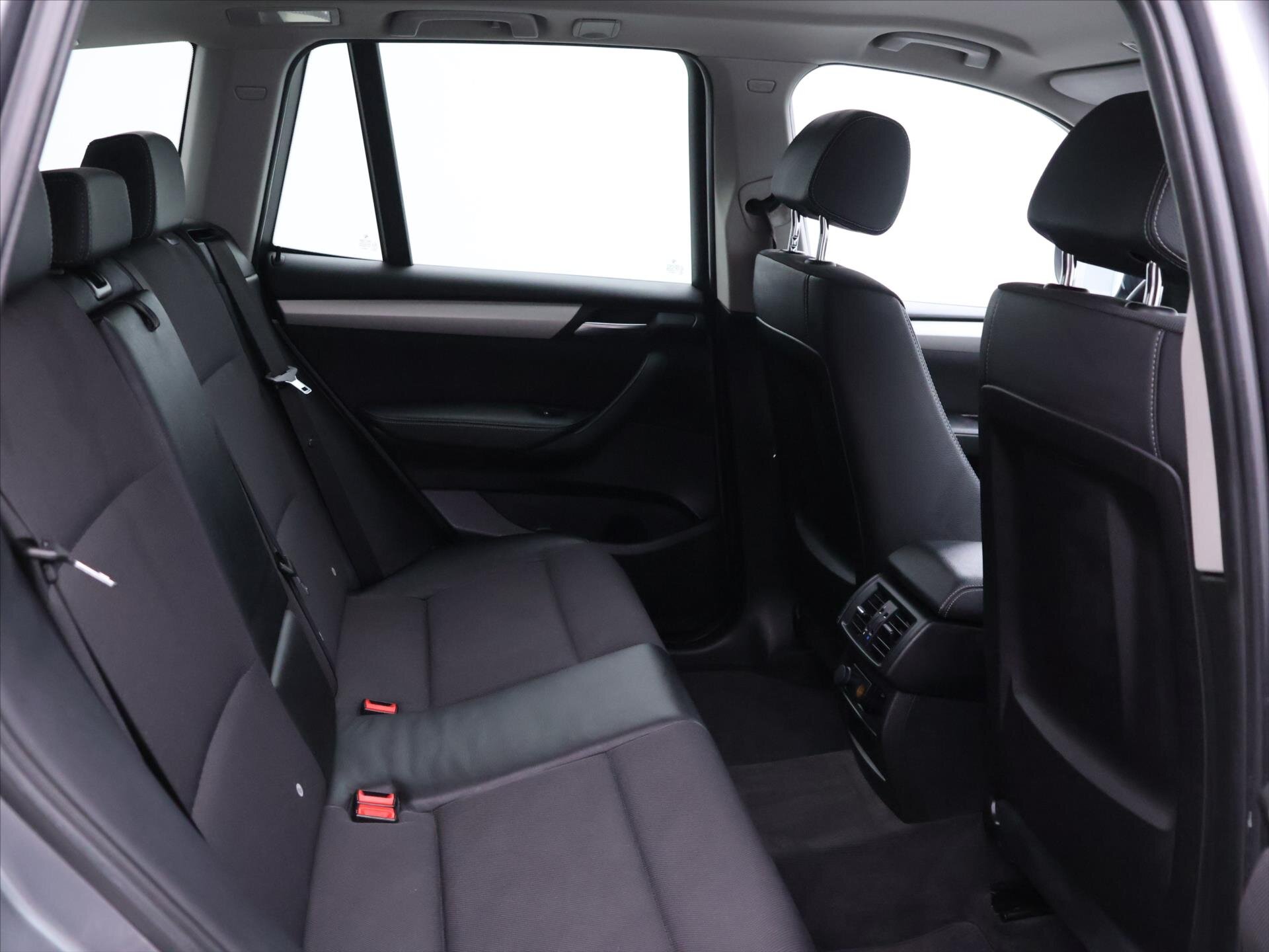 BMW X3 SUV / Terénní 2,0 l 135 kw