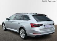 Škoda Superb 9