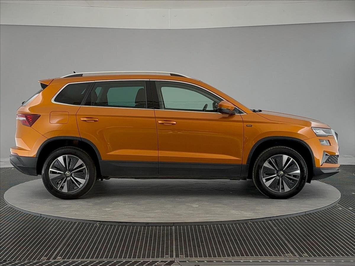Škoda Karoq SUV / Terénní 1,5 l 110 kw