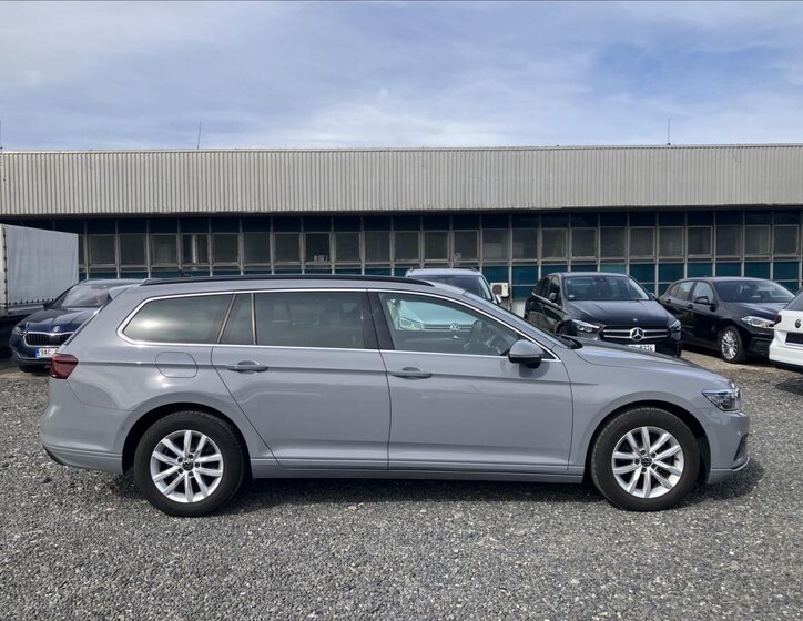 Volkswagen Passat Kombi 2,0 l 110 kw