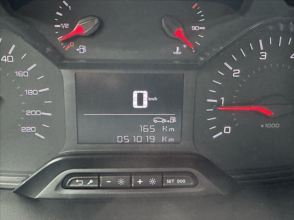 Peugeot Partner Skříň 1,5 l 75 kw