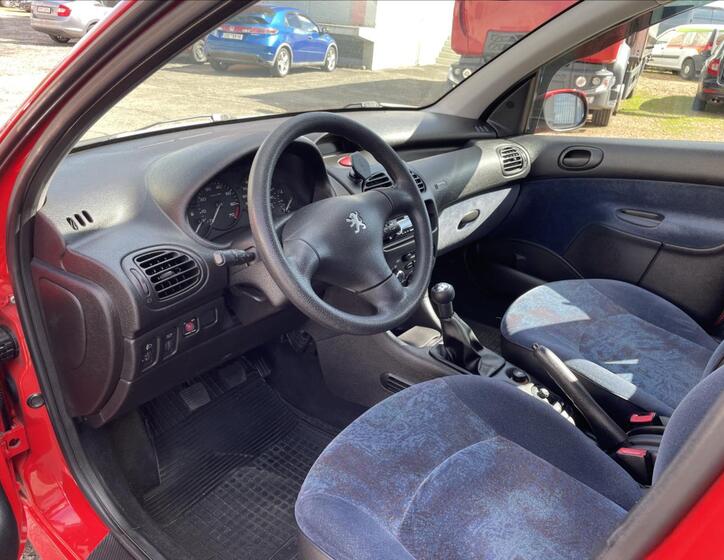Peugeot 206 9