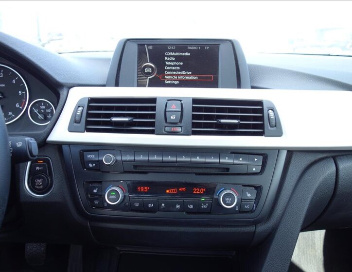 BMW Řada 3 Sedan / Limuzína 2,0 l 105 kw