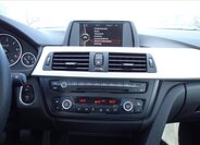 BMW Řada 3 Sedan / Limuzína 2,0 l 105 kw