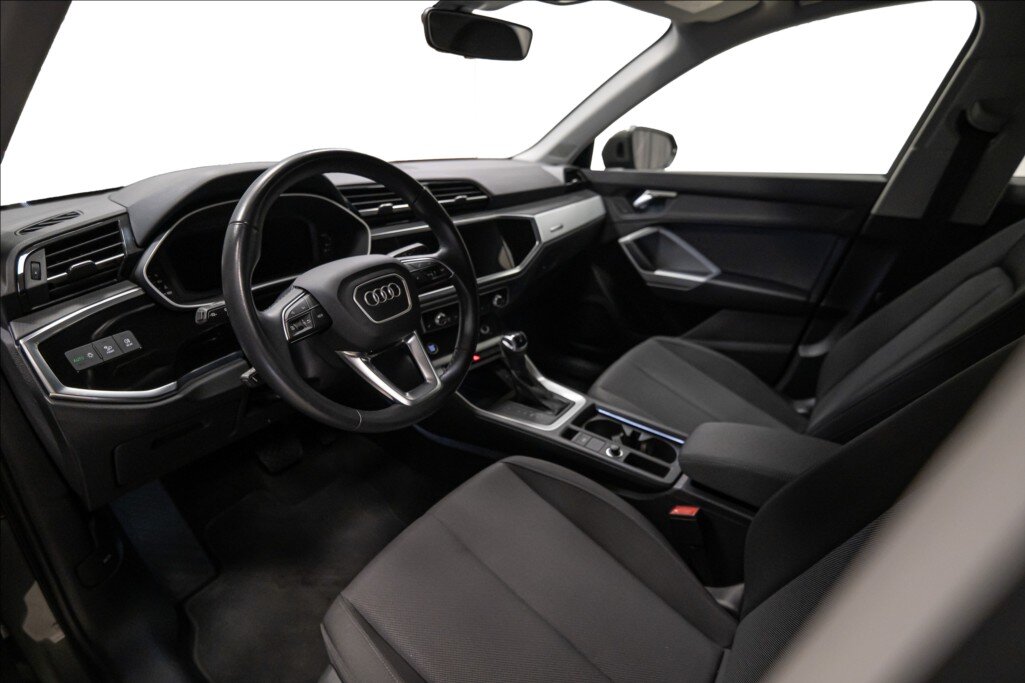 Audi Q3 SUV / Terénní 1,5 l 110 kw