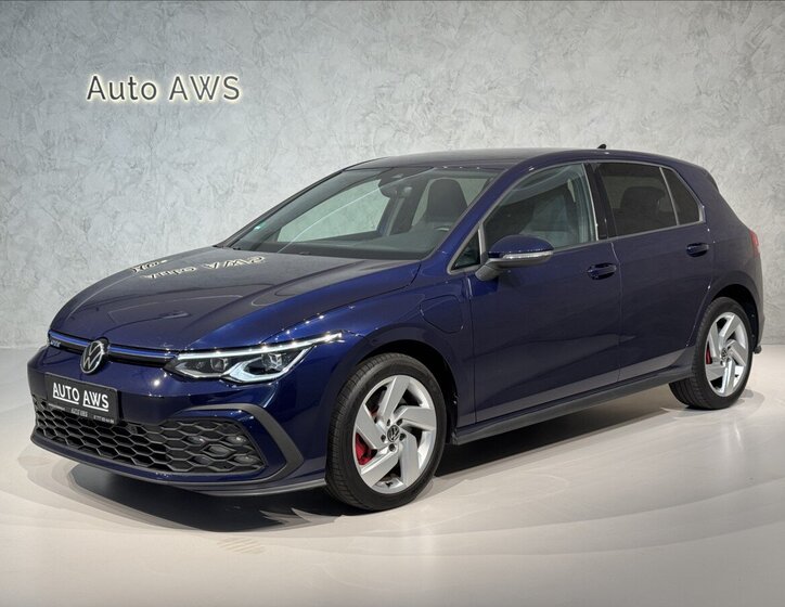 Volkswagen Golf Hatchback 1,4 l 180 kw