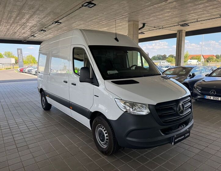 Mercedes-Benz Sprinter 3