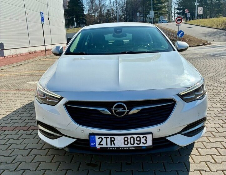 Opel Insignia Sedan / Limuzína 0,0 149 kw