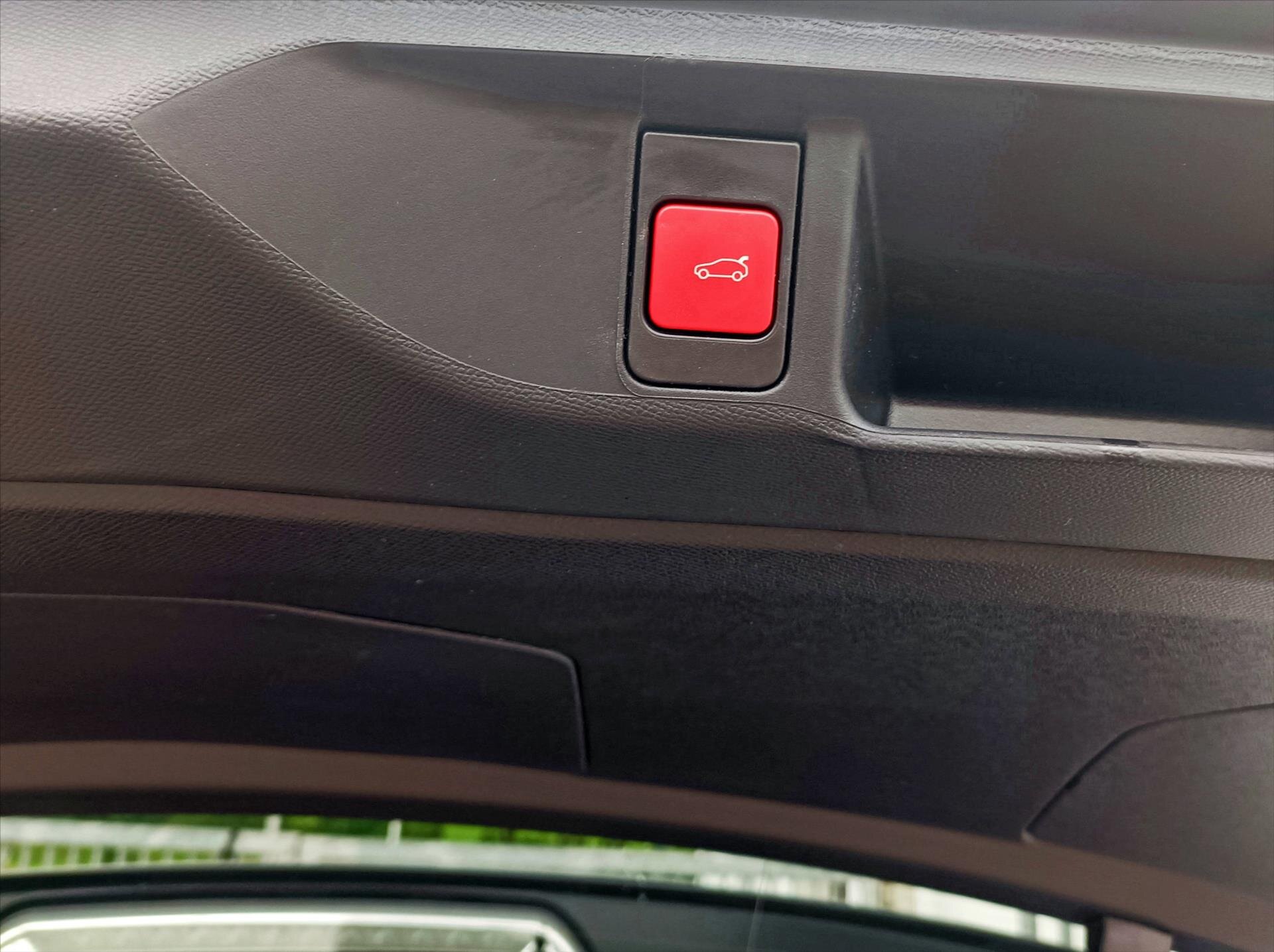 DS Automobiles DS4 Hatchback 1,2 l 96 kw