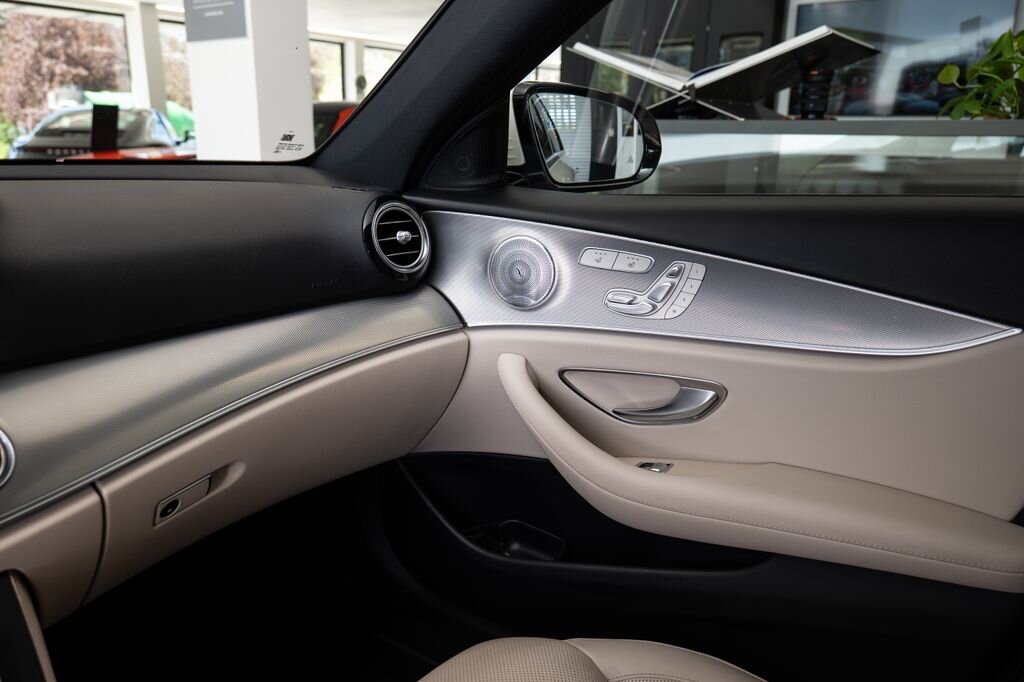 Mercedes-Benz Třídy E Sedan / Limuzína 2,0 l 145 kw