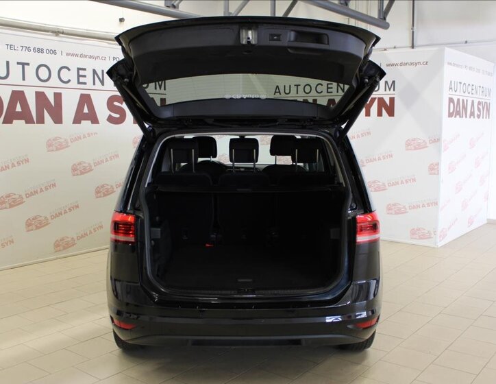 Volkswagen Touran Kombi 1,5 l 110 kw